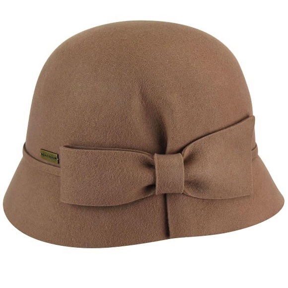 betmar Accessories - Betmar New York Dixie Wool Felt Cloche Hat